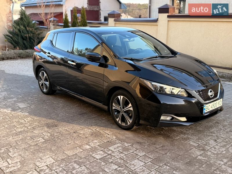 Хэтчбек Nissan Leaf 2020 в Львове