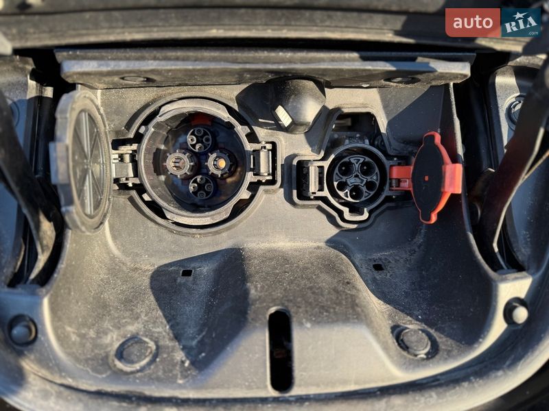 Хэтчбек Nissan Leaf 2017 в Трускавце