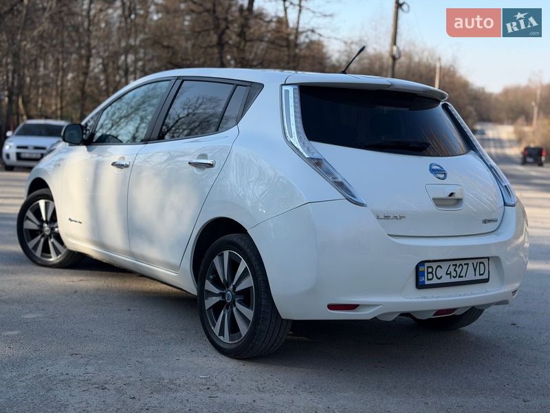 Хетчбек Nissan Leaf 2013 в Трускавці