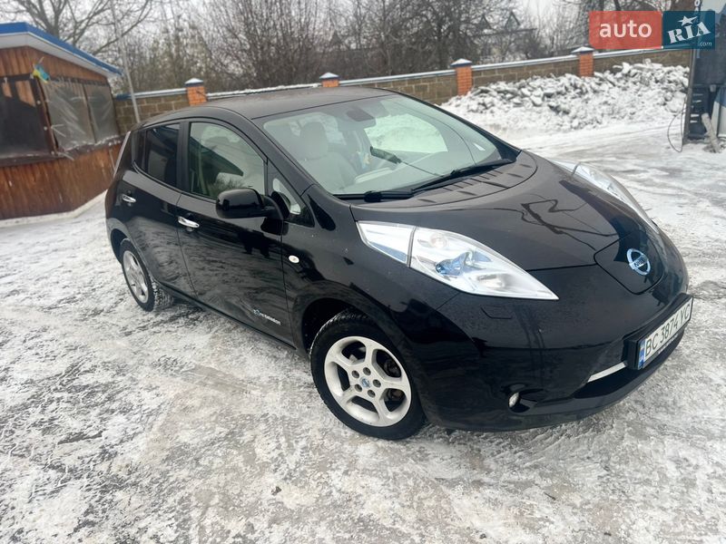 Хэтчбек Nissan Leaf 2011 в Владимире