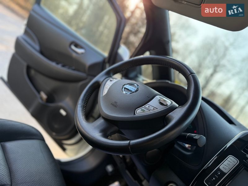 Хетчбек Nissan Leaf 2013 в Трускавці