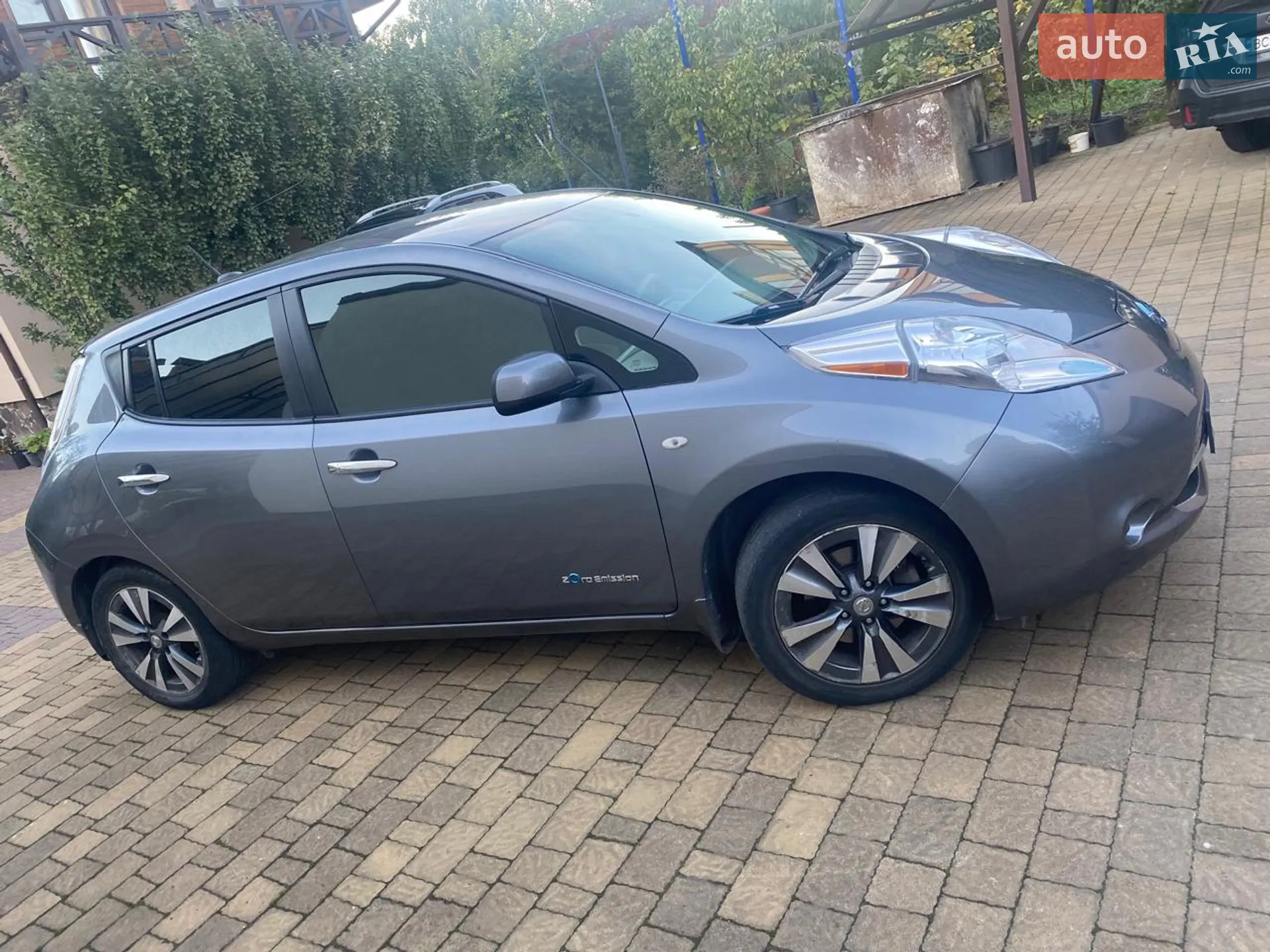 2015 Nissan Leaf - мініатюра 10
