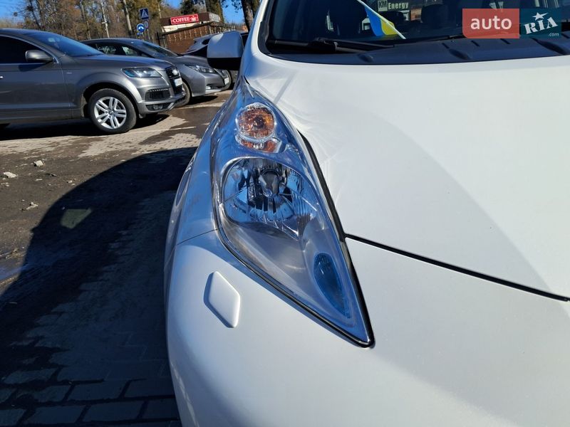 Хэтчбек Nissan Leaf 2014 в Ровно