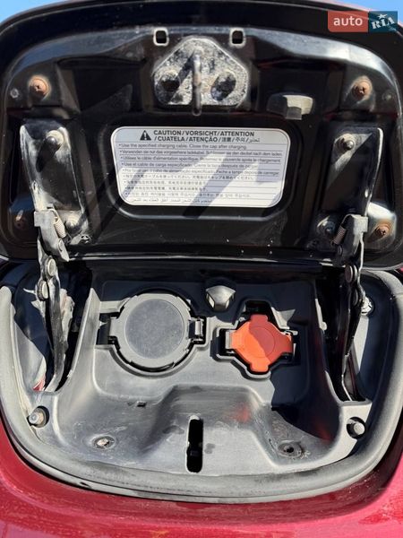 Хетчбек Nissan Leaf 2017 в Запоріжжі