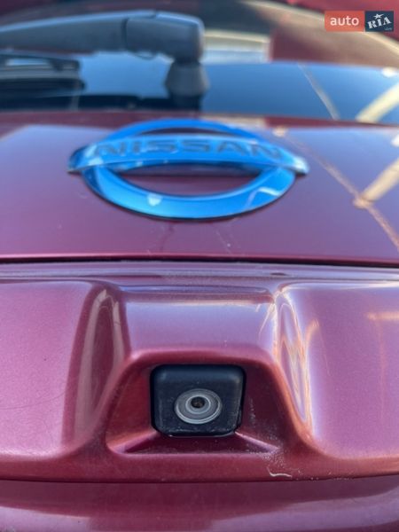 Хетчбек Nissan Leaf 2012 в Полтаві