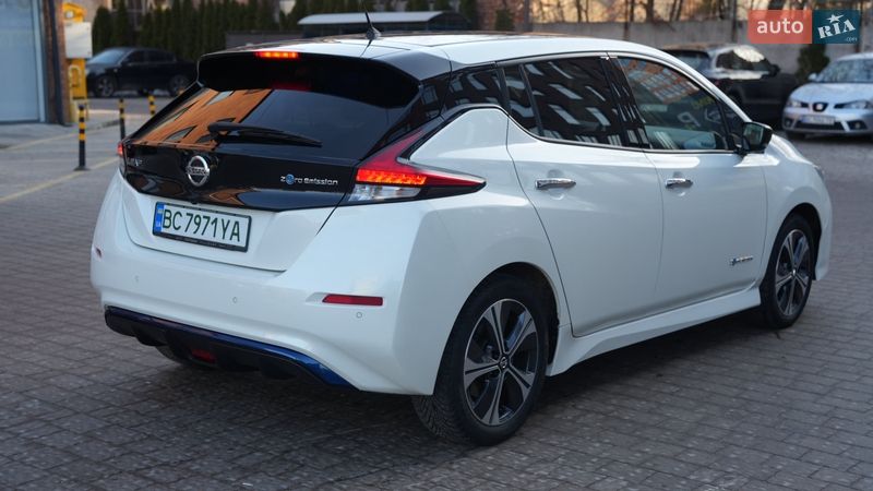 Хэтчбек Nissan Leaf 2018 в Львове