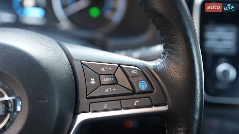 Хэтчбек Nissan Leaf 2018 в Львове