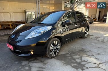 Хетчбек Nissan Leaf 2013 в Умані