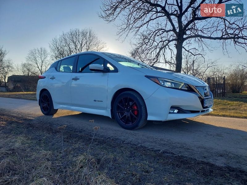 Хэтчбек Nissan Leaf 2018 в Ивано-Франковске