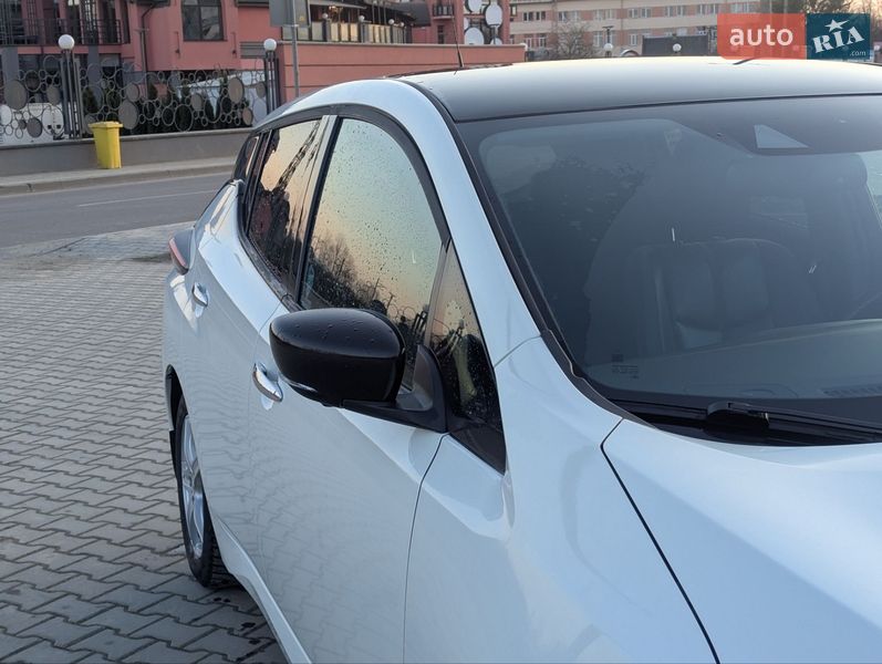 Хэтчбек Nissan Leaf 2018 в Дрогобыче