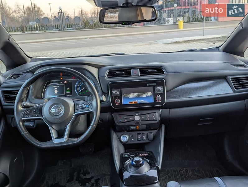 Хэтчбек Nissan Leaf 2018 в Дрогобыче