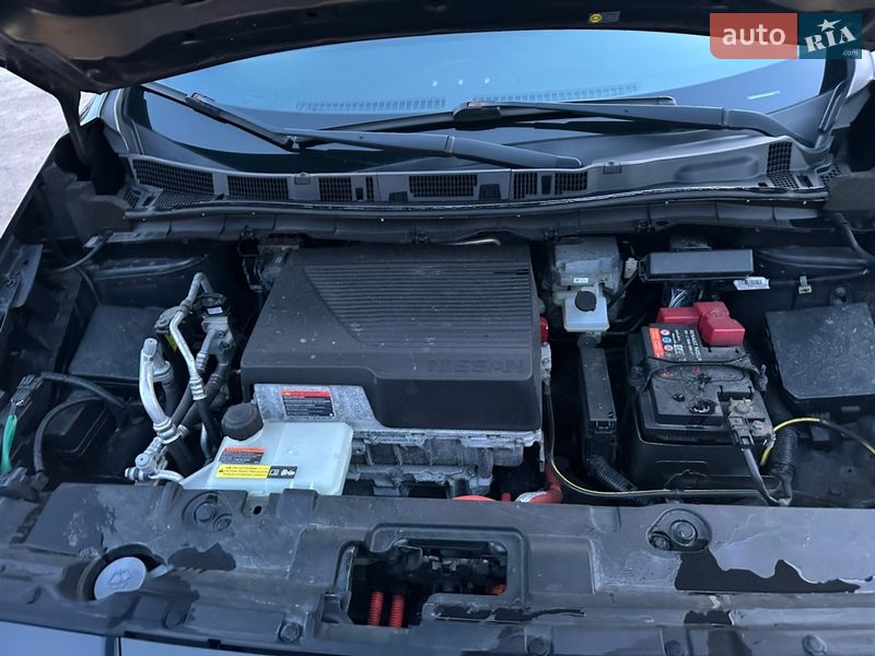 Хэтчбек Nissan Leaf 2018 в Сокале