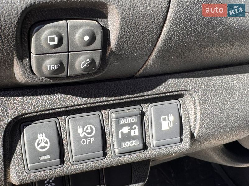 Хэтчбек Nissan Leaf 2014 в Виннице