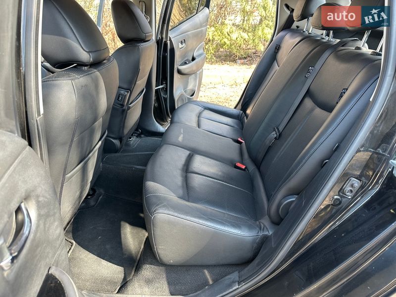 Хэтчбек Nissan Leaf 2014 в Ровно