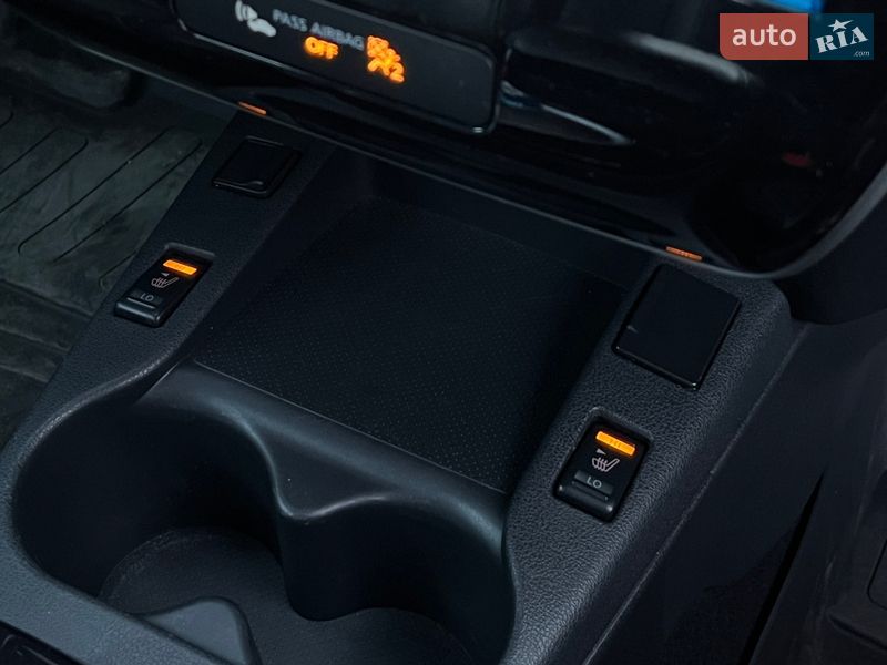 Хэтчбек Nissan Leaf 2016 в Одессе