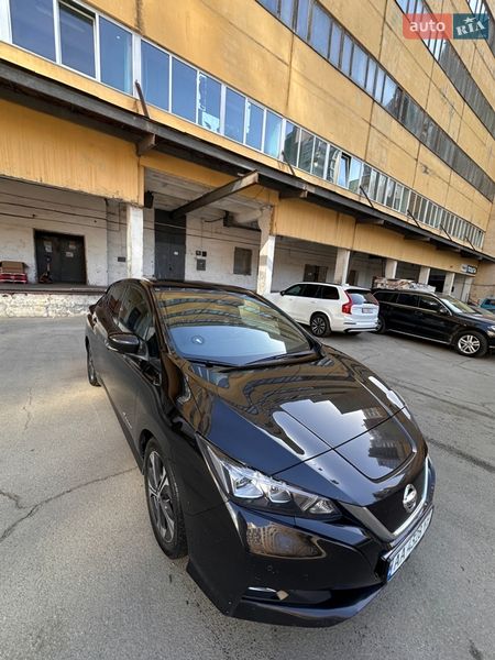 Хетчбек Nissan Leaf 2018 в Києві