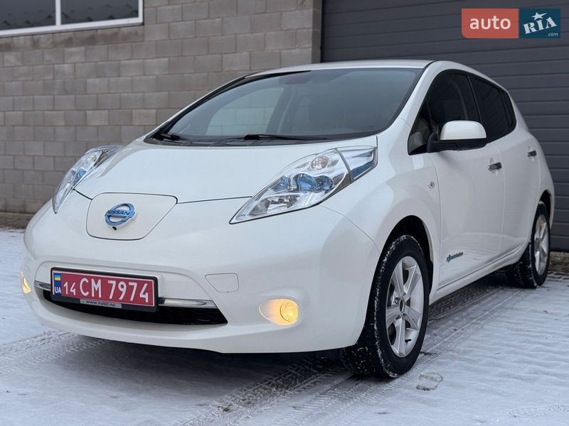 Хетчбек Nissan Leaf 2014 в Сарнах