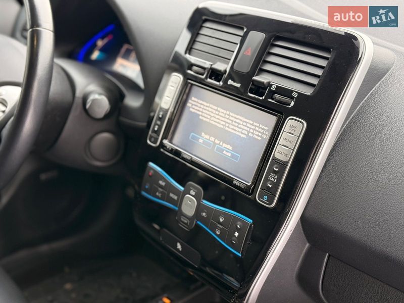 Хетчбек Nissan Leaf 2014 в Сарнах
