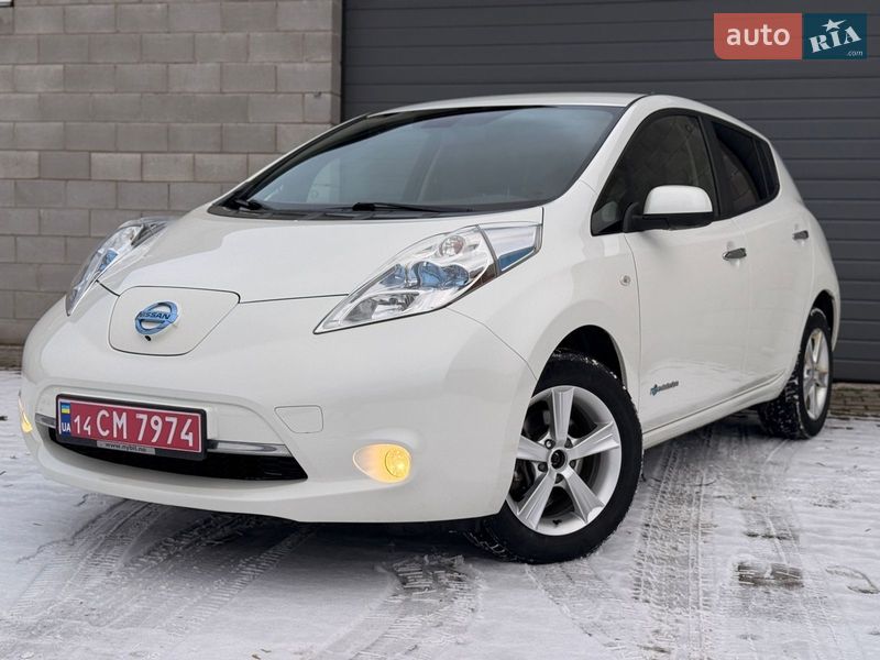 Хетчбек Nissan Leaf 2014 в Сарнах