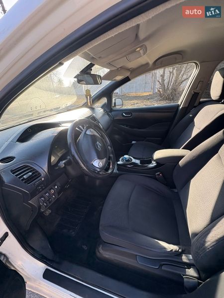 Хетчбек Nissan Leaf 2013 в Рівному