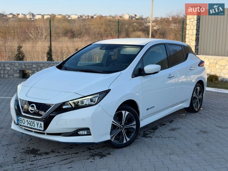 Хэтчбек Nissan Leaf 2021 в Тернополе