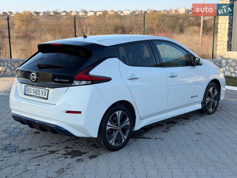 Хэтчбек Nissan Leaf 2021 в Тернополе