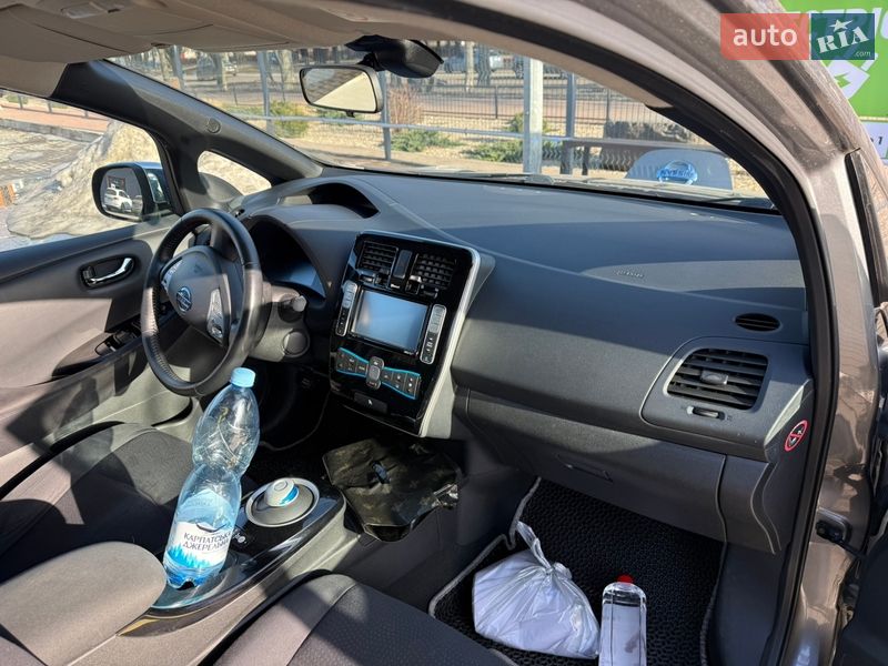 Хетчбек Nissan Leaf 2014 в Кременчуці