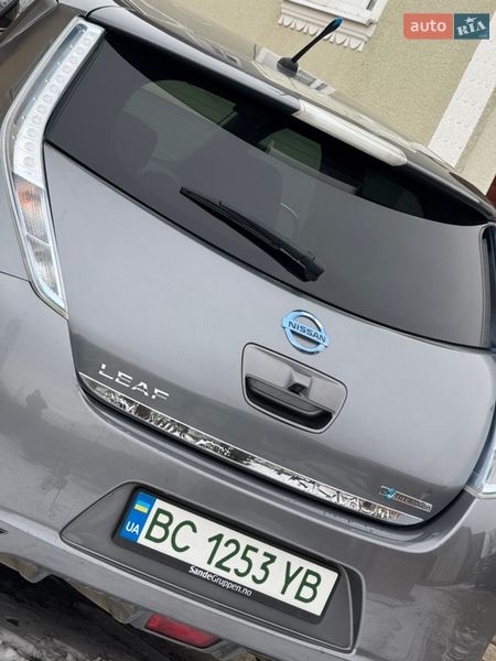 Хэтчбек Nissan Leaf 2013 в Дрогобыче