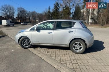Хэтчбек Nissan Leaf 2016 в Житомире фото 3 Хэтчбек Nissan Leaf 2016 в Житомире