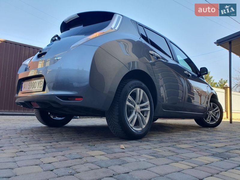Хетчбек Nissan Leaf 2014 в Горі