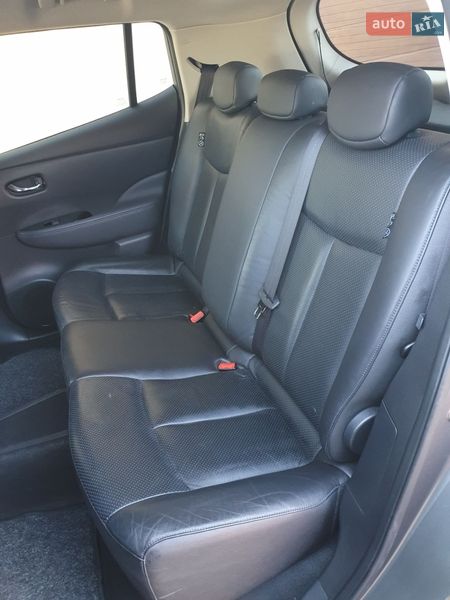 Хетчбек Nissan Leaf 2014 в Горі