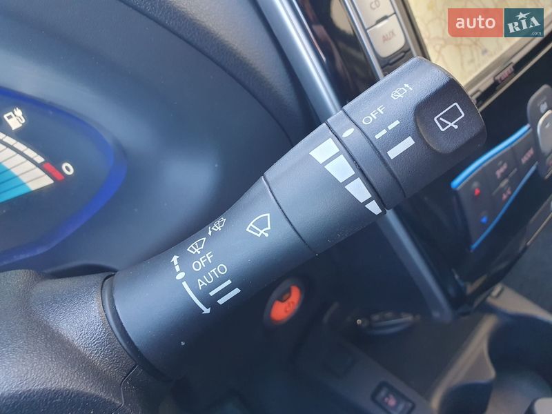 Хетчбек Nissan Leaf 2014 в Горі