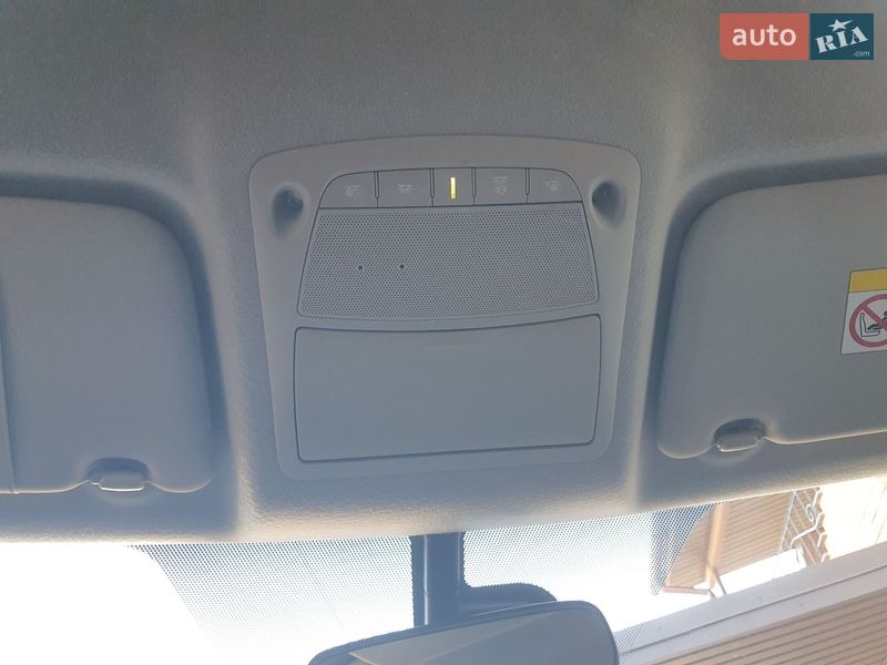 Хетчбек Nissan Leaf 2014 в Горі