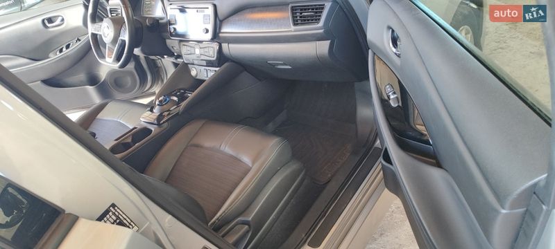 Хэтчбек Nissan Leaf 2018 в Харькове
