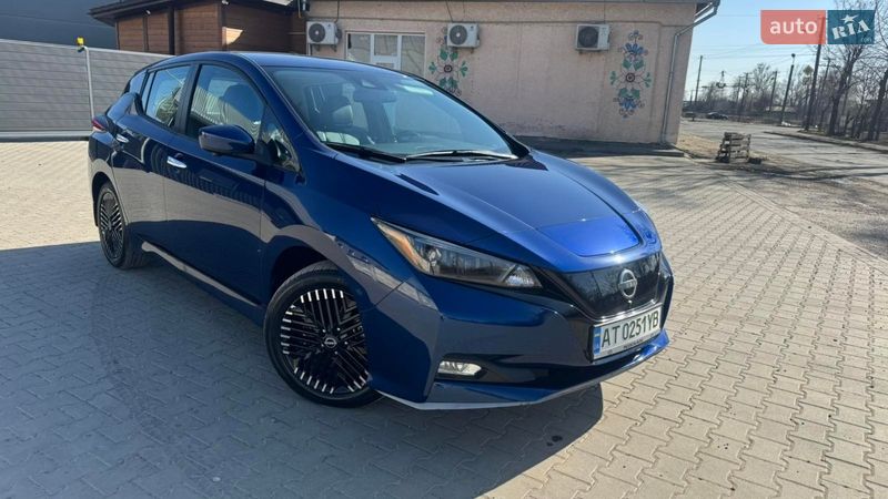 Хэтчбек Nissan Leaf 2024 в Ивано-Франковске