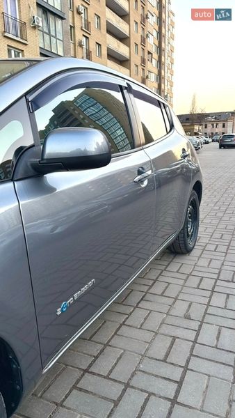 Хэтчбек Nissan Leaf 2015 в Черкассах