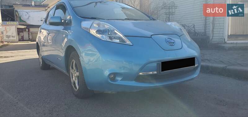 Хетчбек Nissan Leaf 2012 в Миколаєві