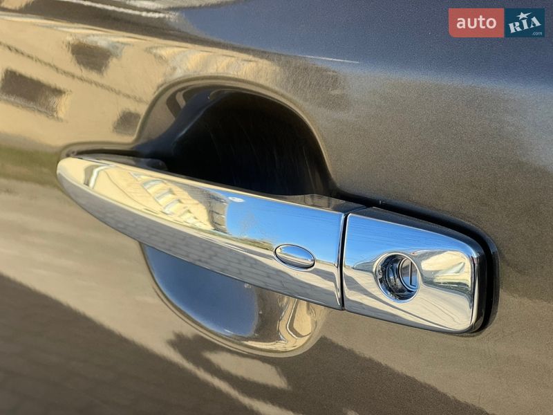 Хетчбек Nissan Leaf 2016 в Трускавці