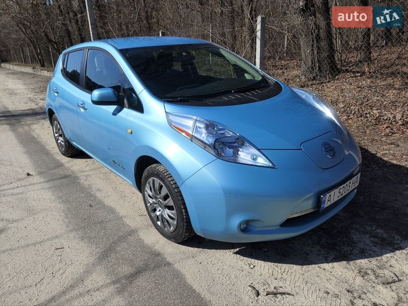 Хэтчбек Nissan Leaf 2014 в Ирпене