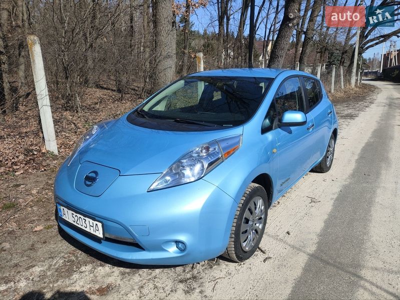 Хэтчбек Nissan Leaf 2014 в Ирпене