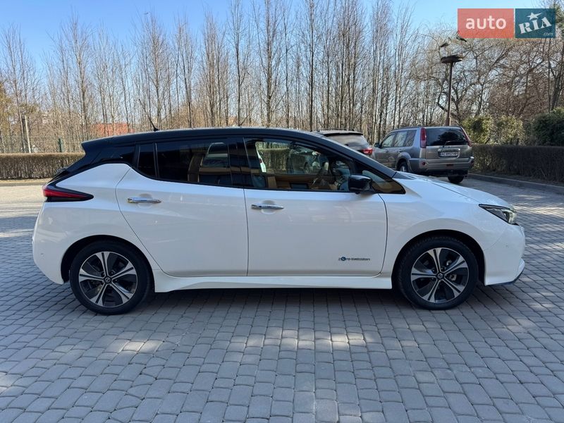 Хэтчбек Nissan Leaf 2020 в Луцке