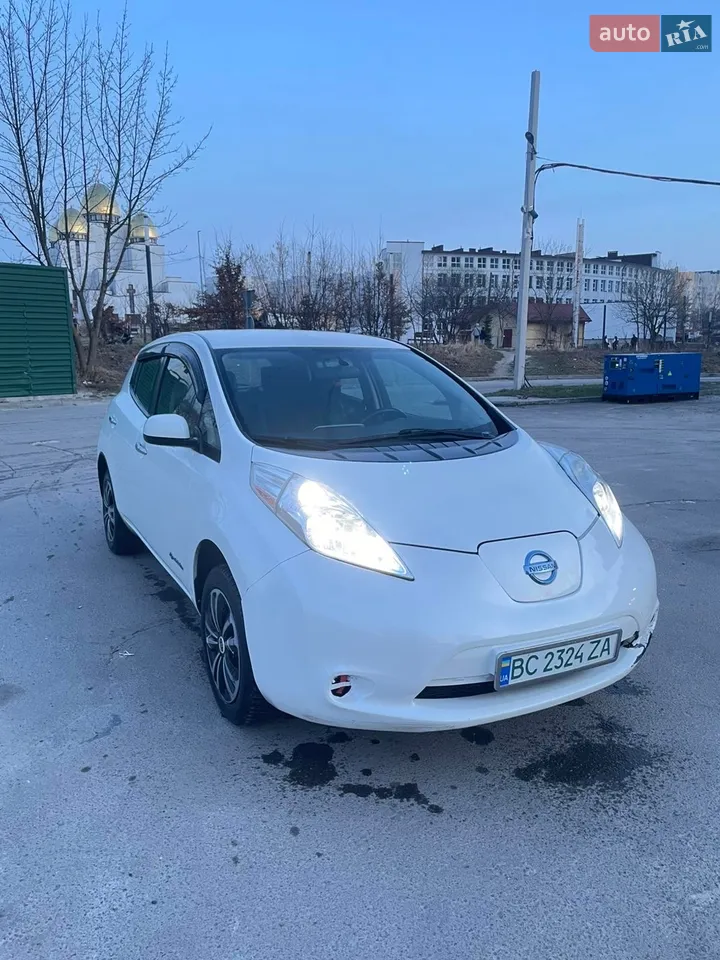 2015 Nissan Leaf - мініатюра 12