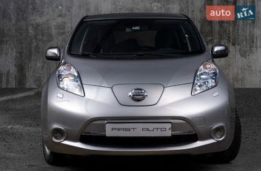 Хэтчбек Nissan Leaf 2014 в Киеве