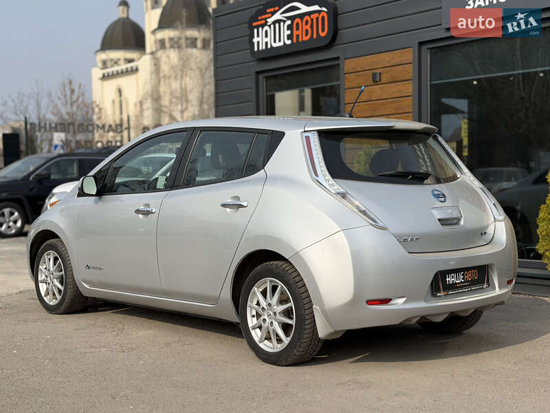 Хэтчбек Nissan Leaf 2013 в Шептицькому
