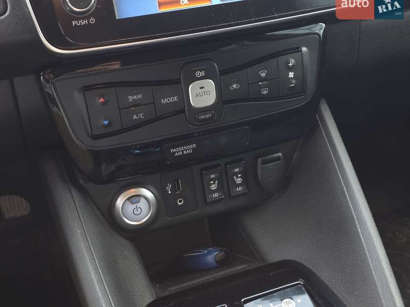 Хэтчбек Nissan Leaf 2018 в Тернополе
