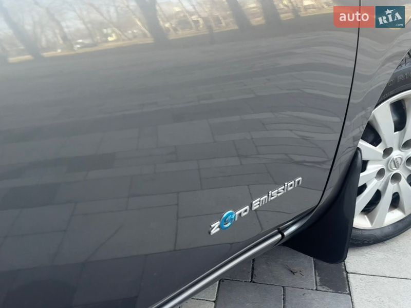 Хэтчбек Nissan Leaf 2015 в Тернополе фото 37 Хэтчбек Nissan Leaf 2015 в Тернополе