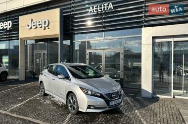 Хэтчбек Nissan Leaf 2019 в Днепре
