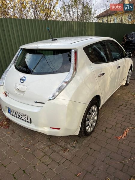 Хэтчбек Nissan Leaf 2014 в Киеве
