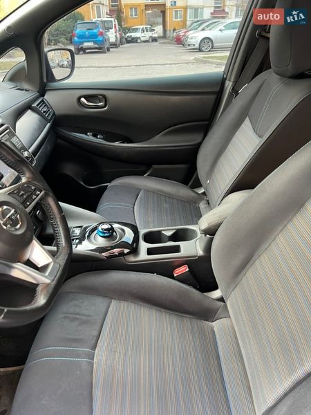 Хэтчбек Nissan Leaf 2018 в Львове