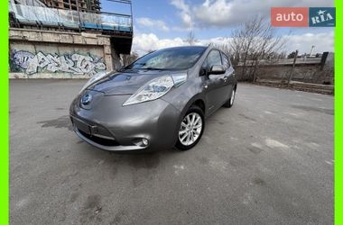 Хэтчбек Nissan Leaf 2013 в Днепре